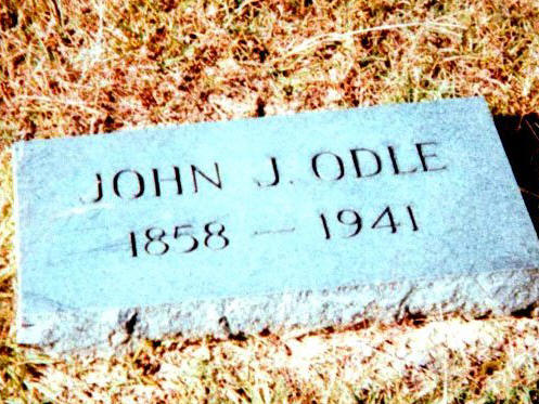 Grave marker of John and Josie Odle, Pontotoc County, Mississippi