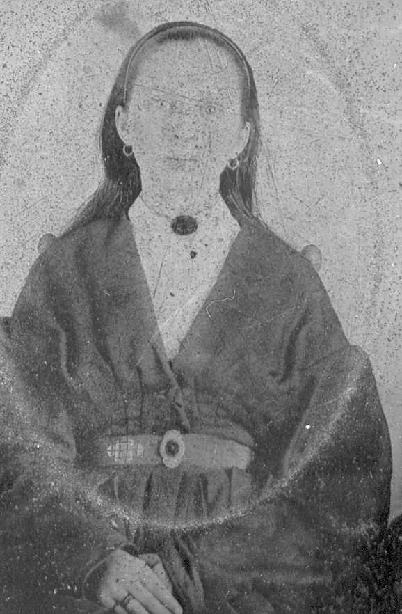 photo of unidentified girl