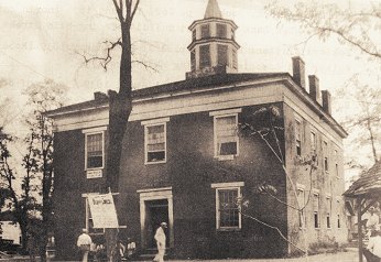 Photo of Itawamba County Courthouse built in 1852