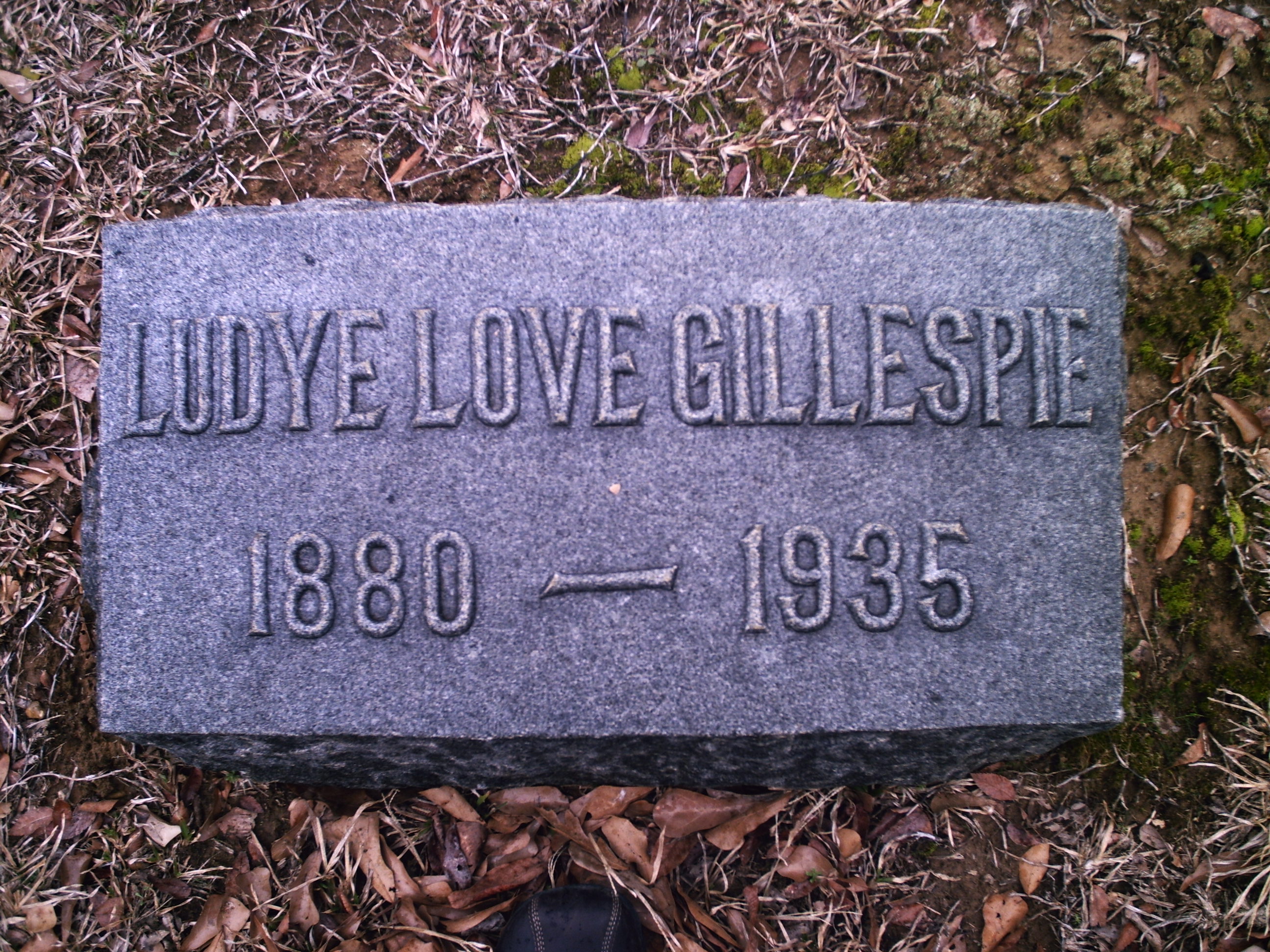 Photo of Ludye Love Gillespies Tombstone