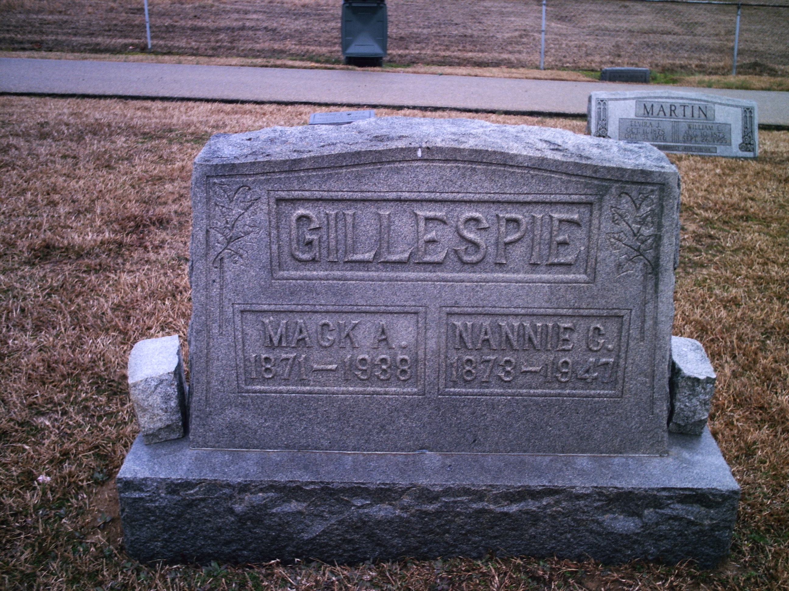 Photo of Mack A. and Nannie C. Gillespie’s Tombstone